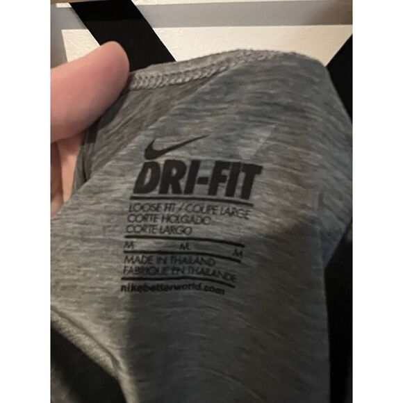 Nike Womens XS Pull‎ Over Sleeveless Criss Cross Back Tank Top Gray - Picture 8 of 8